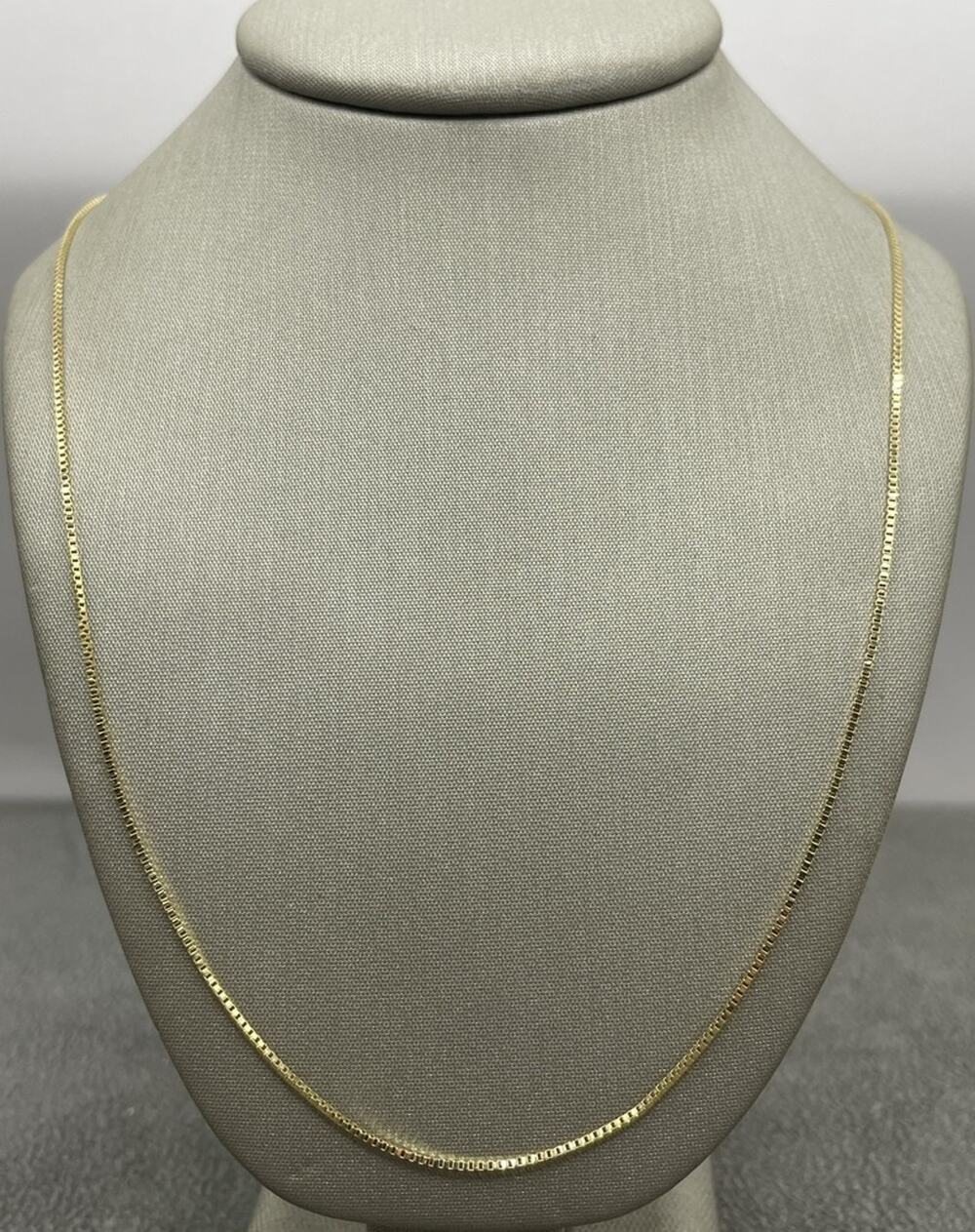 14K Yellow Gold Box Chain Necklace (25808)